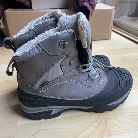 Merrell | Women’s Winter Boots - Size 10 - Picture 1 of 7